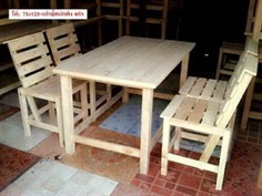 โต๊ะไม้พร้อมเก้าอี้ไม้แบบมีพนักพิง ใช้ในร้านอาหาร ราคาถูก 