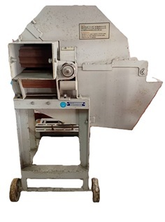 เครื่องย่อยอาหารสัตว์ CLP รุ่น FC-255 