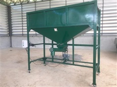 เครื่องกรอกบรรจุถุง/กระสอบ 