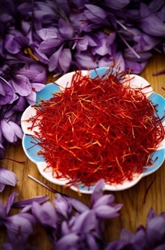 ัSaffron//หัวหญ้าฝรั่น  2หัว 120บาท 