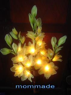 โคมไฟดอกพุทธรักษา | ร้านไฟดอกไม้ mommade  -  กรุงเทพมหานคร