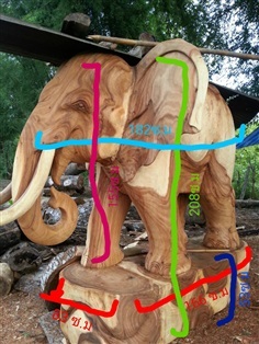 ช้างแกะสลักขนาดใหญ่