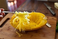 ฟักสปาเก็ตตี้ - Spaghetti Squash