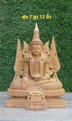 พระมัยมุณีไม้จันทร์หอม แกะสลัก หน้าตัก7นิ้ว