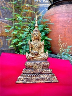 พระพุทธรูปทรงเครื่อง สมัยรัตนโกสินทร์ หน้าตัก3นิ้ว