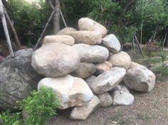 ก้อนหินจัดสวน