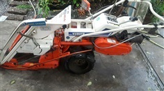 ขายรถเกี่ยวข้าวเดินตามเรียงแถวมัด kubota kh32