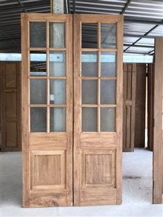 บานประตูคู่จีบมะเฟืองกระจก 10 ช่อง ต่อแผ่น 62x226 cm
