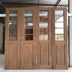 ประตูด้านล่างลูกฟักบนกระจก 5 ช่อง ต่อแผ่น 53x210 cm