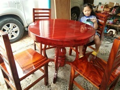 โต๊ะอาหารไม้แผ่นเดียว 1m+ เก้าอี้ 4 ตัว