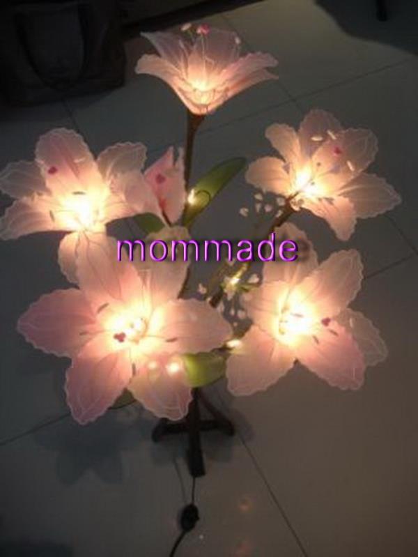 โคมไฟลิลลี่ | ร้านไฟดอกไม้ mommade  -  กรุงเทพมหานคร