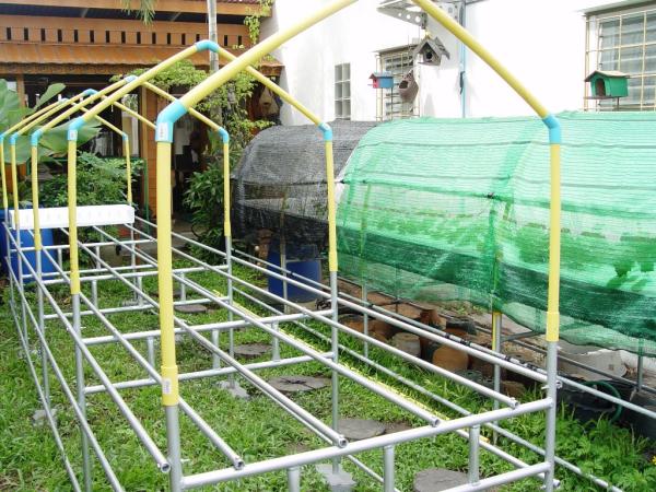 โครงสร้างแปลงปลูกผัก พีวีซี | สวนพิณ - ศรีราชา ชลบุรี