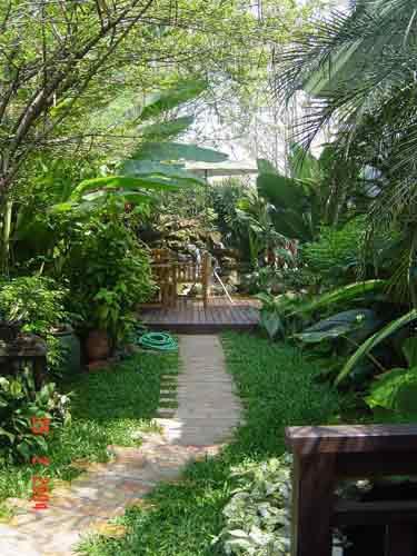 รับจัดสวน | สวนนายเบนซ์ - บางละมุง ชลบุรี