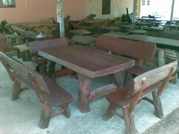 โต๊ะไม้ ขนาดกลาง | ร้านศจี - ประจันตคาม ปราจีนบุรี