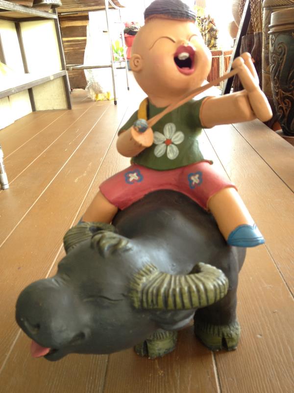 ตุ๊กตาเด็กขี่ควาย | ร้านตุ๊กตา การ์เด้นท์ - มีนบุรี กรุงเทพมหานคร