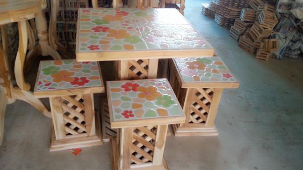 โต๊ะสนามไม้สัก ปูด้วยกระเบื้อง | Dee Dee OTOP Design Lampang - แม่ทะ ลำปาง