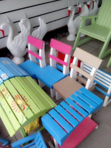 เก้าอื้นั่งเด็กน้อย แสนหวาน | สวนคุณชาย -  กรุงเทพมหานคร