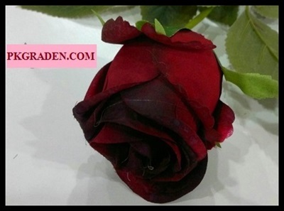 (ดอกไม้ปลอม)ดอกกุหลาบปลอมสีแดงขนาด 8 cm ราคาถูก