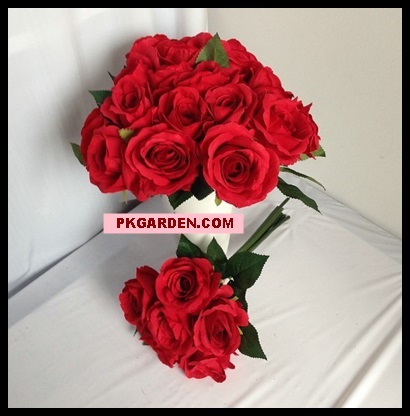 (ดอกไม้ปลอม)ช่อบูเก้กุหลาบสีแดง 6 ดอก ราคาถูก คุณภาพดี