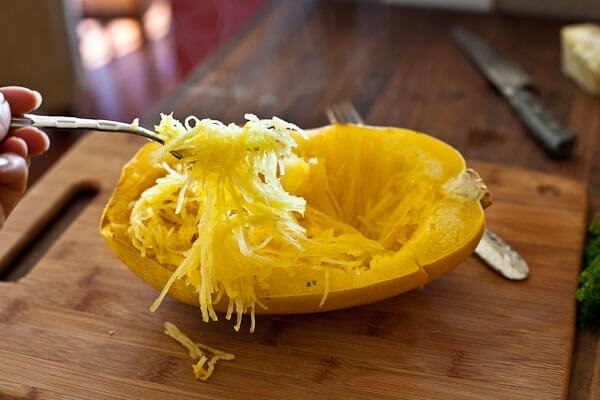 ฟักสปาเก็ตตี้ - Spaghetti Squash | สกายสแครปเปอร์ - เมืองสมุทรปราการ สมุทรปราการ