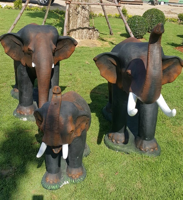 ช้างปูนปั้น  ช้างดินเผา ช้างไทย  ช้างเสริมบารมี ช้างมงคล | คุ้มตราหลวง - คลองสามวา กรุงเทพมหานคร