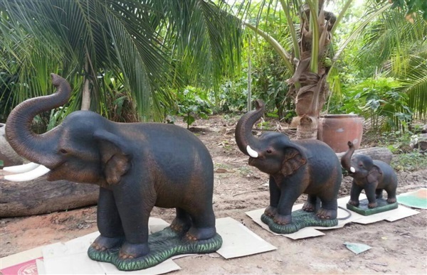 ช้างปูนปั้น ช้างดินเผา ช้างไทย ช้างมงคล | คุ้มตราหลวง - คลองสามวา กรุงเทพมหานคร