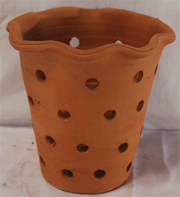 Red Clay Pot (กระถางดินเผาแดง)