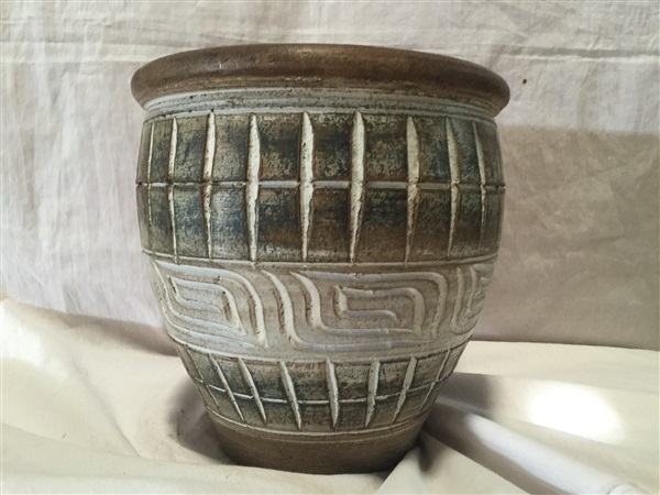 Color Clay Pot (กระถางดินเผาสีคละลาย)