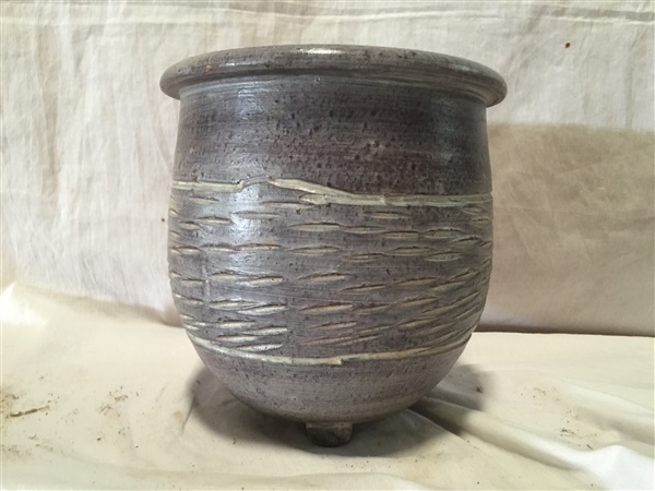 Color Clay Pot (กระถางดินเผาสีคละลาย)