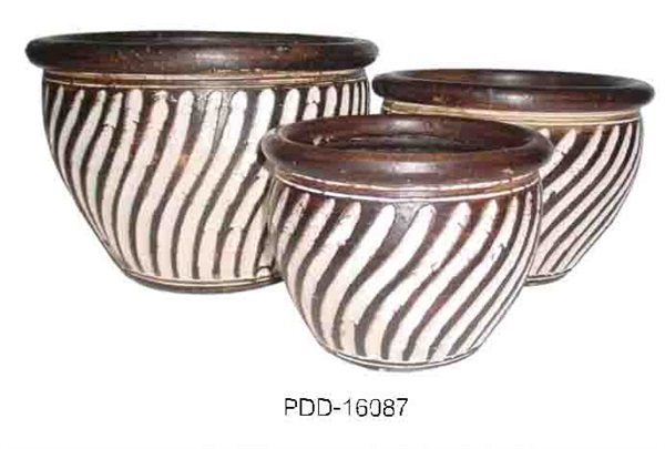 Color Clay Pot (กระถางดินเผาสีคละลาย)