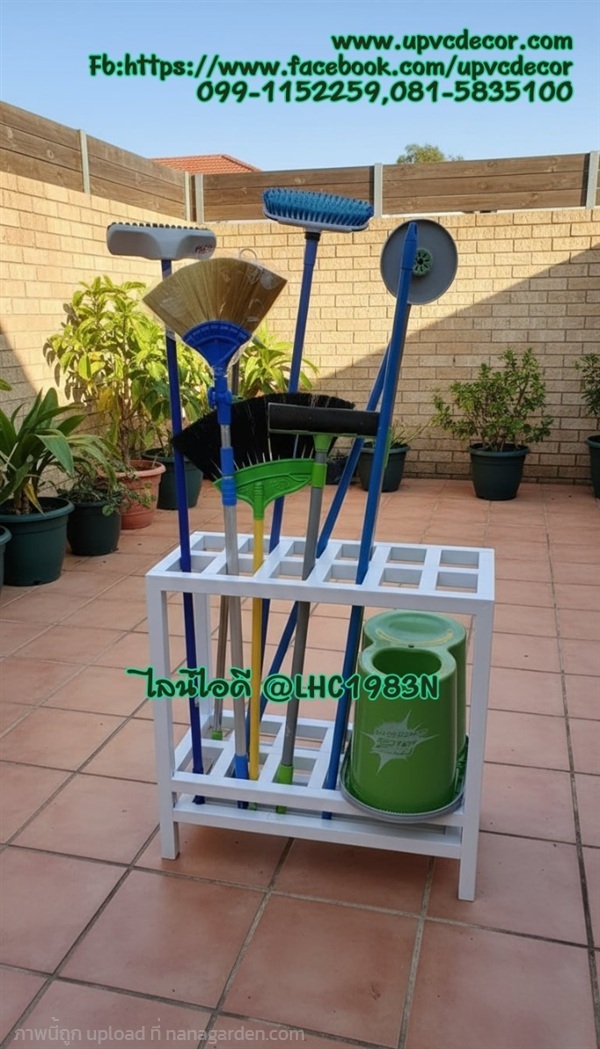 ชั้นเก็บอุปกรณ์ทำความสะอาด ชั้นเสียบไม้กวาดไม้ถู | บ้านทำไม้ - พุทธมณฑล นครปฐม