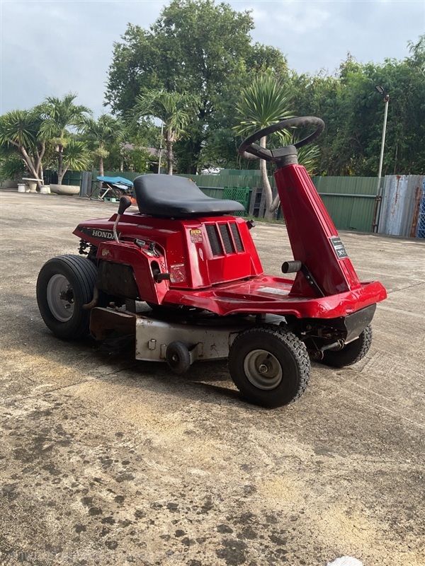 รถตัดหญ้าแบบนั่งขับHonda 3013 | `โกดังเฮียมนัส เก่าญี่ปุ่น - เมืองนครปฐม นครปฐม