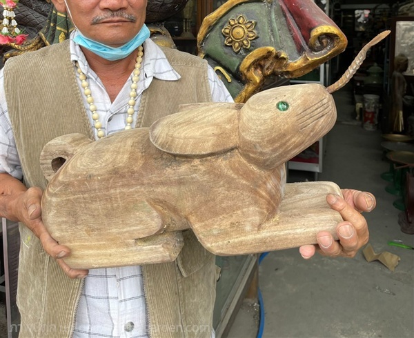 กระต่ายไม้แกะ กระต่ายขูดมะพร้าว แบบนั่งขูด | ร้านวังโบราณ - บางบัวทอง นนทบุรี