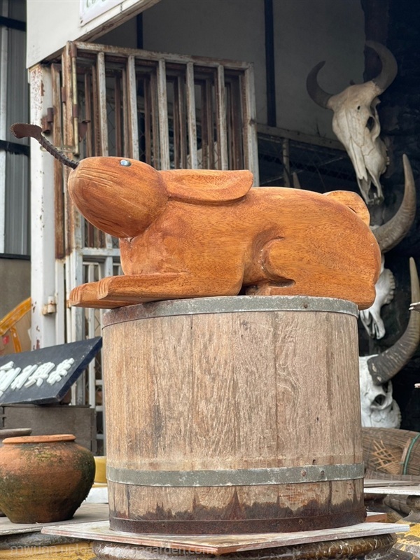 กระต่ายขูดมะพร้าว กระต่ายไม้แกะ แบบนั่งขูด | ร้านวังโบราณ - บางบัวทอง นนทบุรี