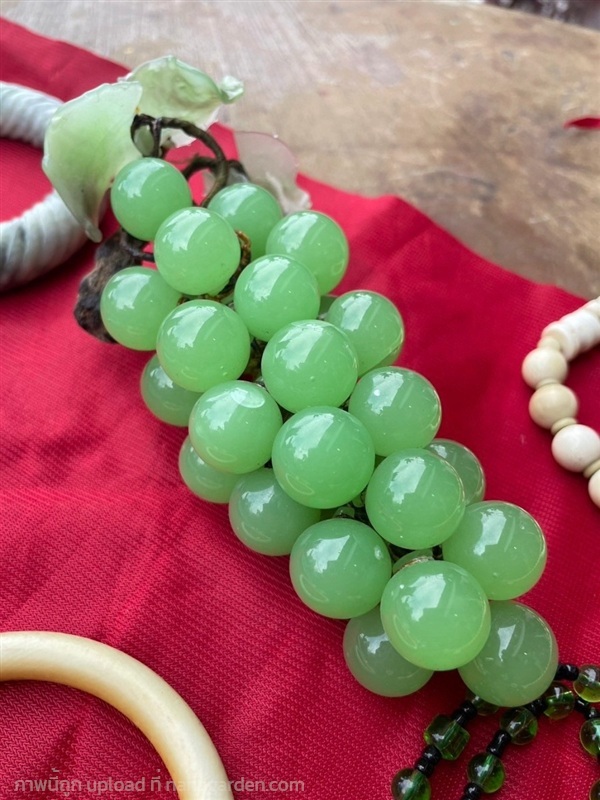พวงองุ่นหยก สีเขียวใสมรกต พวงองุ่นโบราณทำจากหยก | ร้านวังโบราณ - บางบัวทอง นนทบุรี