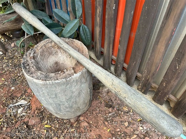 ครกไม้ตำข้าว ครกตำข้าวเปลือกสมัยโบราณ ครกตำข้าว | ร้านวังโบราณ - บางบัวทอง นนทบุรี