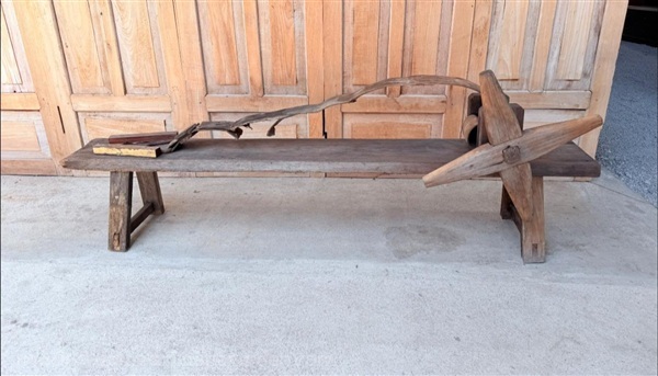 โต๊ะรีดทองงานไม้โบราณ  | ร้านโสภาไม้เก่าสุพรรณ - สองพี่น้อง สุพรรณบุรี