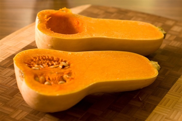 ฟักทองบัตเตอร์นัท  Butternut Squash Waltham | ไม้ดอกออนไลน์ - บางใหญ่ นนทบุรี