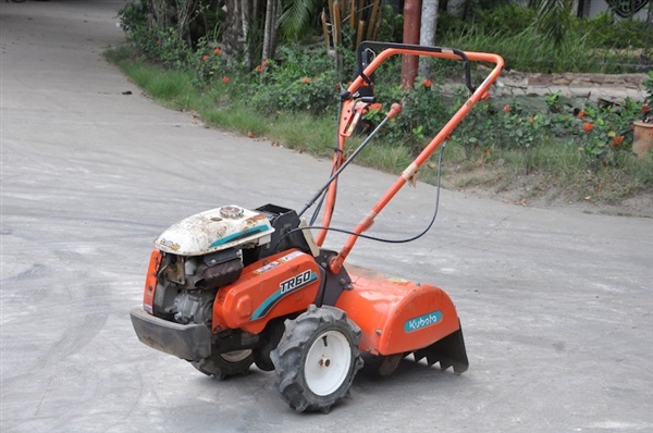  ขายรถพรวนดินKUBOTA TR60สาดดิน ยกร่อง | กระทิง แทรคเตอร์ - บางปะอิน พระนครศรีอยุธยา