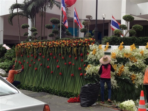 จัดดอกไม้สด? รับจัดอีเว้นท์ ทำอุปกรณ์ ตกแต่งงานอีเว้นท์  | ปิยพัทธ์หญ้าจัดสวน -  กรุงเทพมหานคร