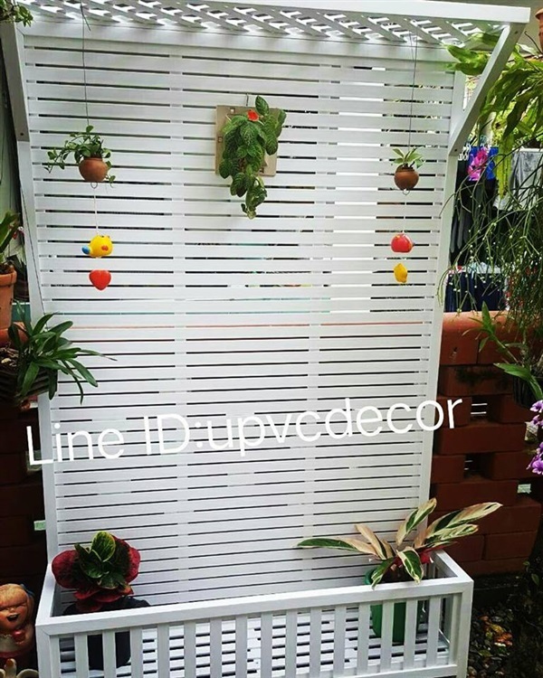 ระแนงกระถาง ฉากบังตา รั้วข้างบ้าน แผงระแนงสำเร็จรูป ระแนงpvc | บ้านทำไม้ - พุทธมณฑล นครปฐม