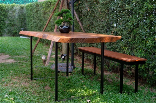 งานฝีมือทำเอง โต๊ะไม้มะขามไร้รอยต่อพร้อมเก้าอี้ไม้แดง ได้ทั้ | สวนเล็กเล็ก - บางขุนเทียน กรุงเทพมหานคร