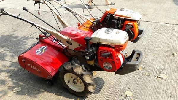 ขายรถพรวนดินyanmar dk8 และ kubota tr6