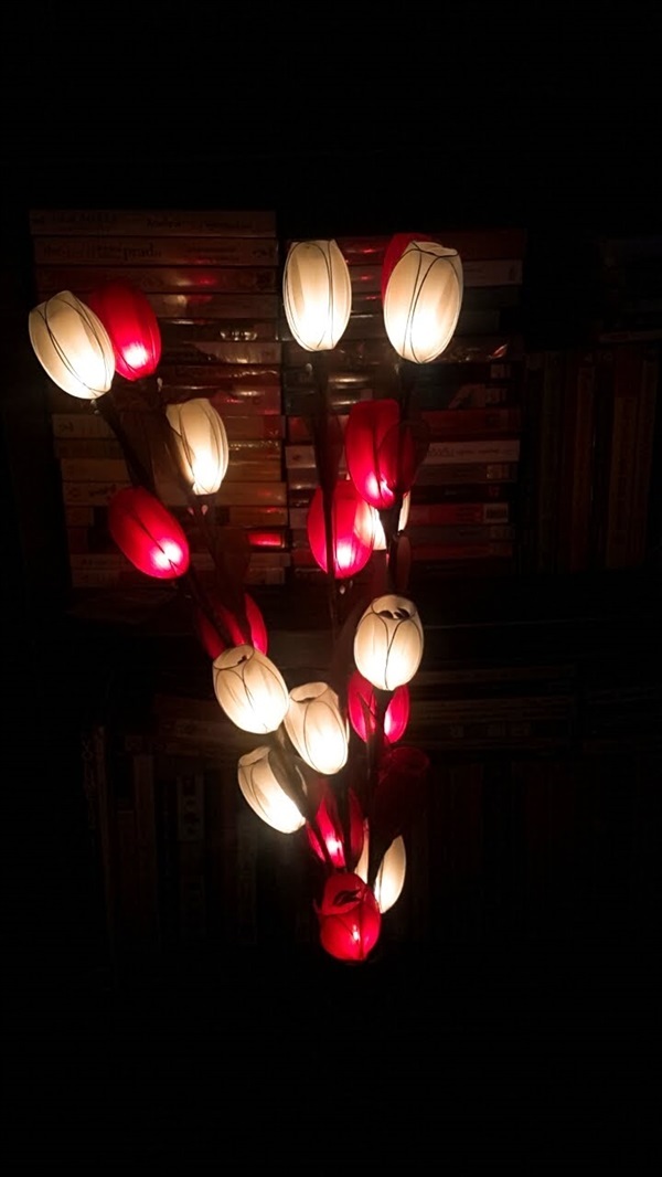 โคมไฟดอกทิวลิป  | ร้านไฟดอกไม้ mommade  -  กรุงเทพมหานคร