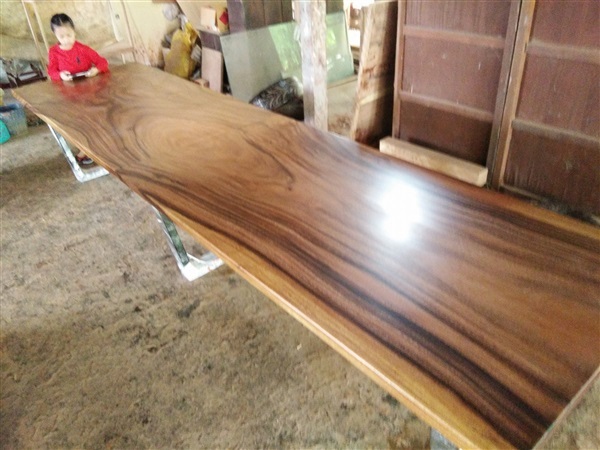 (งานสั่งผลิต) โต๊ะไม้ พร้อมขาเหล็ก  4 เมตร | ร้าน Chat_Shop  (เฟอร์นิเจอร์ไม้)  - บางใหญ่ นนทบุรี