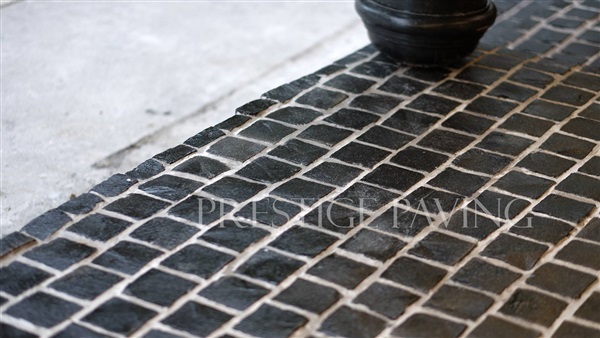 หินปูพื้น หินลูกเต๋า บะซอลต์ cobblestone | Prestige Paving -  กรุงเทพมหานคร