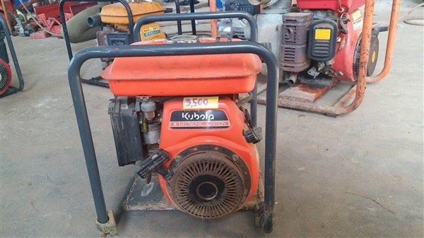 ปั๊มน้ำเก่าญี่ปุ่น KUBOTA GS150-2F-KL(ขายแล้วค่ะ)