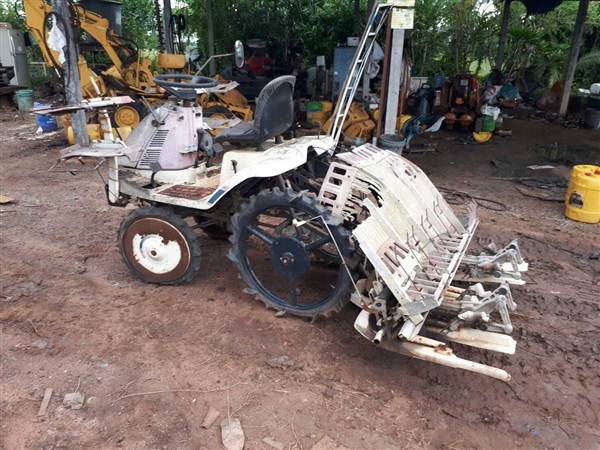 ขายตามสภาพครับ รถดำนา YANMAR นั่งขับ เบนชิน 4 แถว เก่าญี่ปุ่ | tractor-backhoe - ปากท่อ ราชบุรี