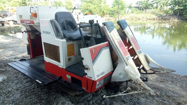 รถเกี่ยวนวดข้าวเก่าญี่ปุ่น  YANMAR CA160P(ขายแล้ว) | อ.รุ่งเรืองพาณิชย์ - นครชัยศรี นครปฐม