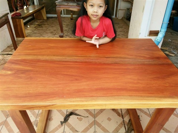 ขายแล้ว..โต๊ะไม้แดง  | ร้าน Chat_Shop  (เฟอร์นิเจอร์ไม้)  - บางใหญ่ นนทบุรี